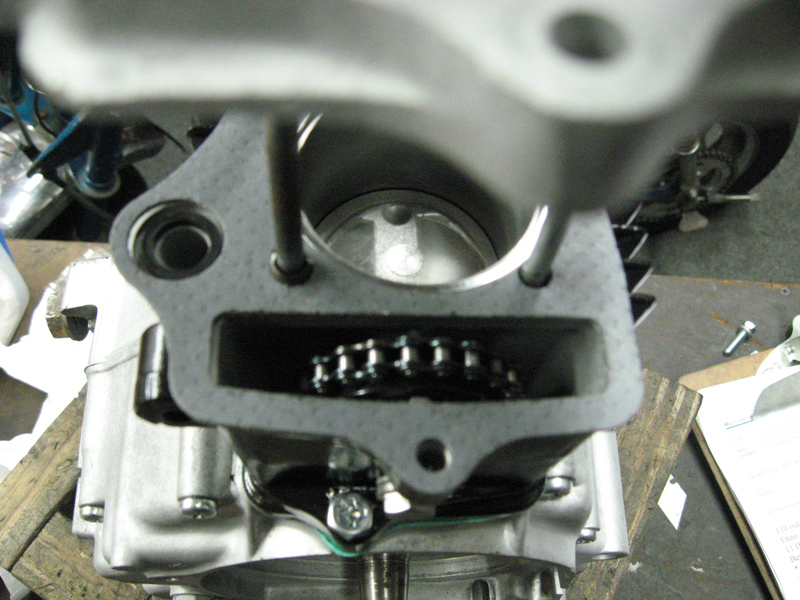 CR Another shot of the head going on the cylinder.